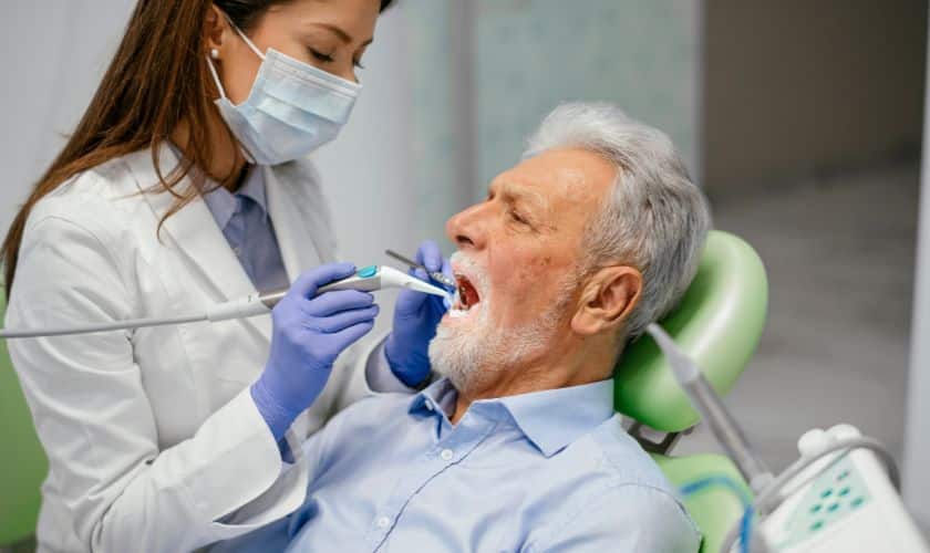 Featured image for “What To Do Before Visiting An Emergency Dentist?”
