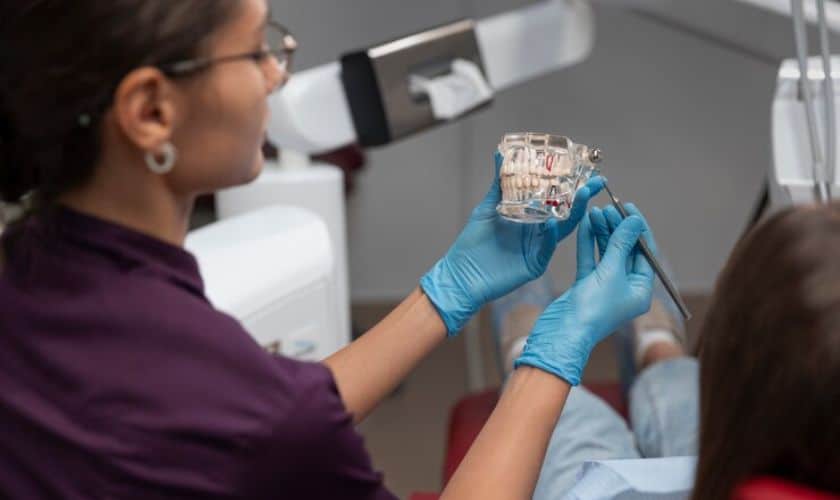 Featured image for “9 Best Alternatives to Dental Implants”